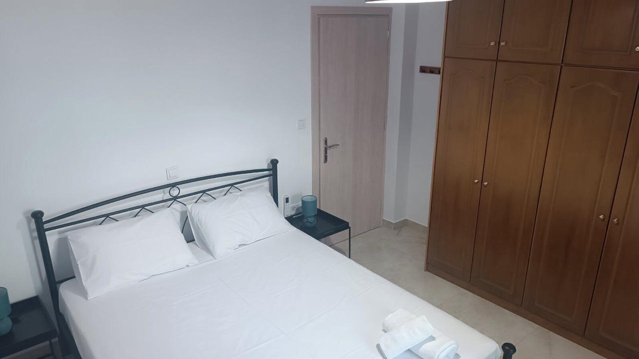Photo of Bedroom in Dhrakata
