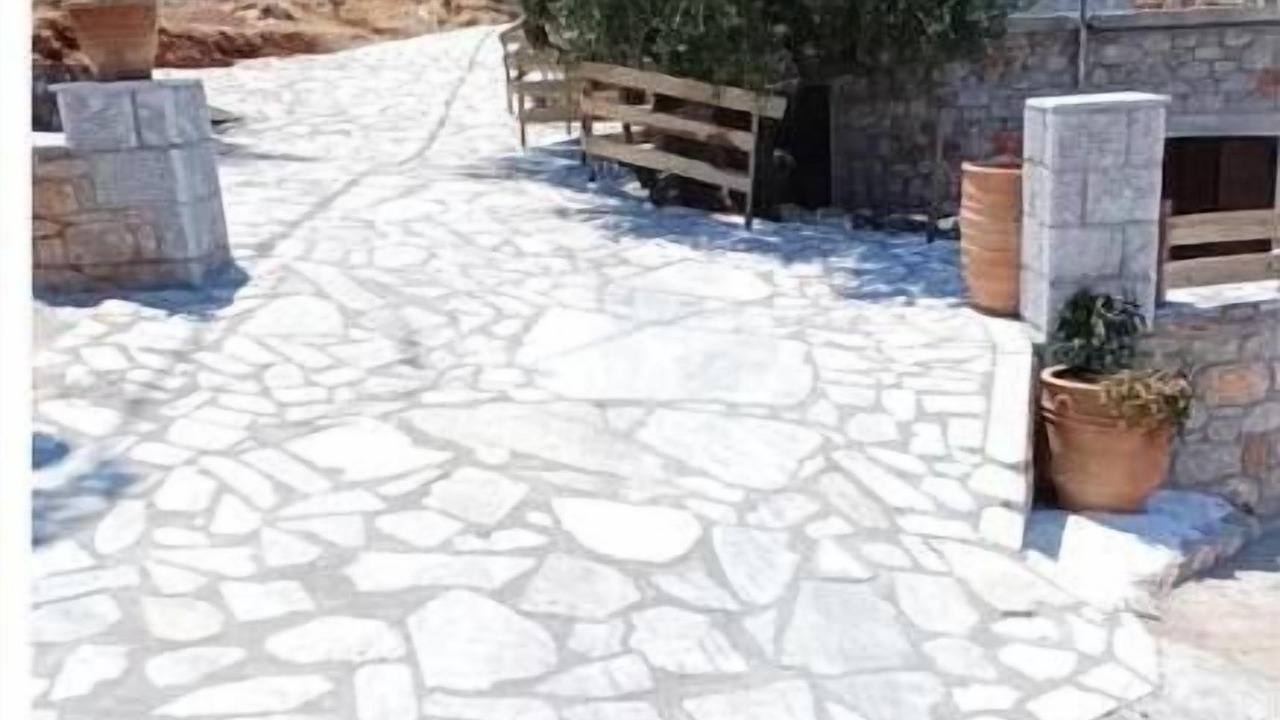 Photo of Outdoor in East Mani