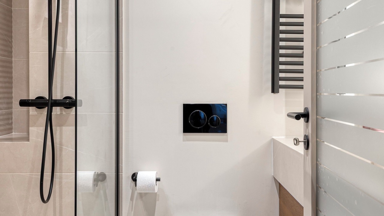 Photo of Bathroom in Glyfada