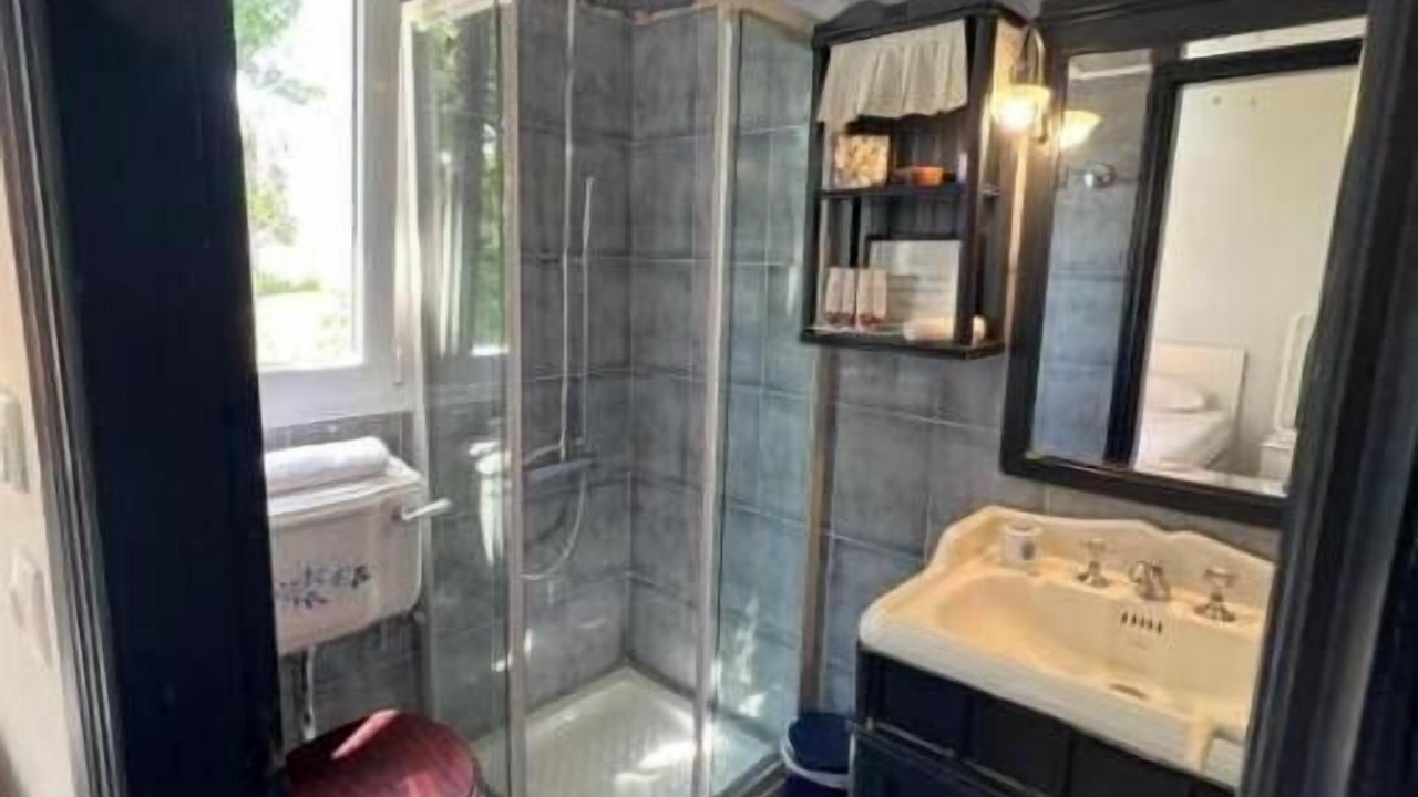 Photo of Bathroom in Lassi