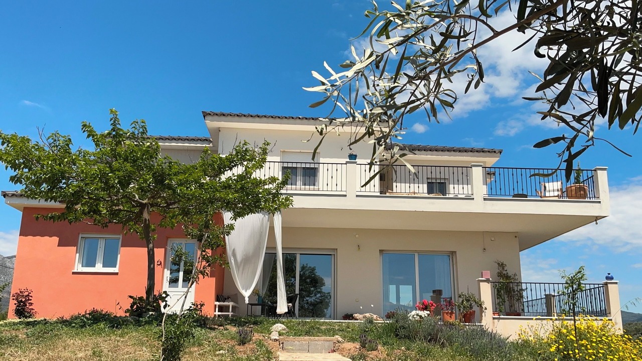 Photo of Outdoor in Amarinthos
