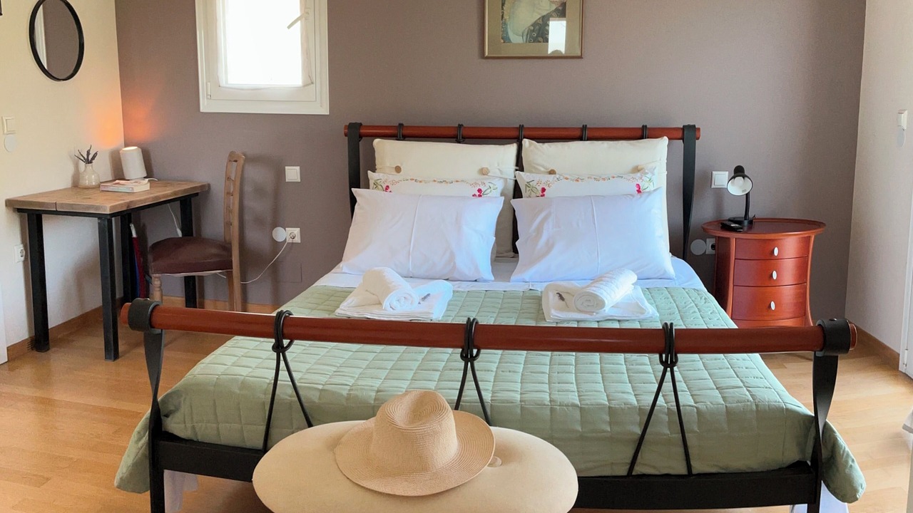 Photo of Bedroom in Amarinthos