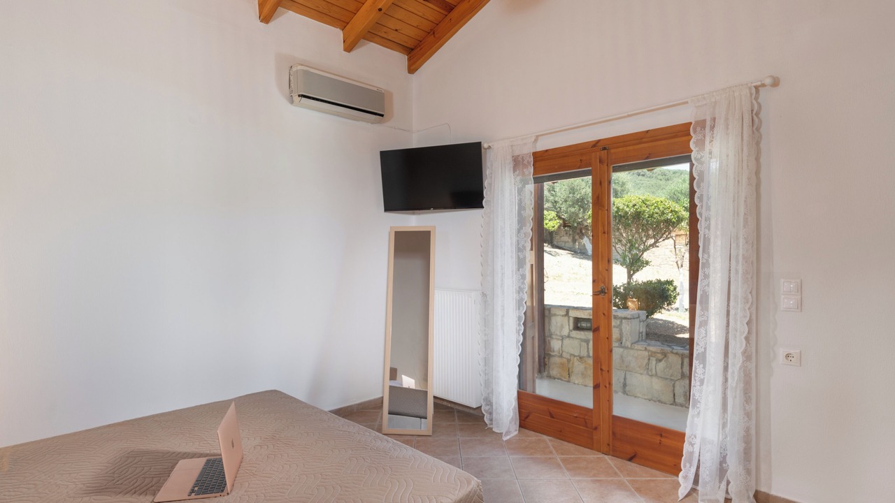 Photo of Bedroom in Archanes