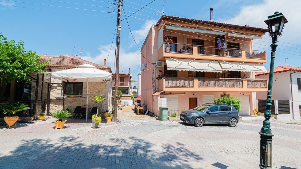 Photo of Others in Kallithea