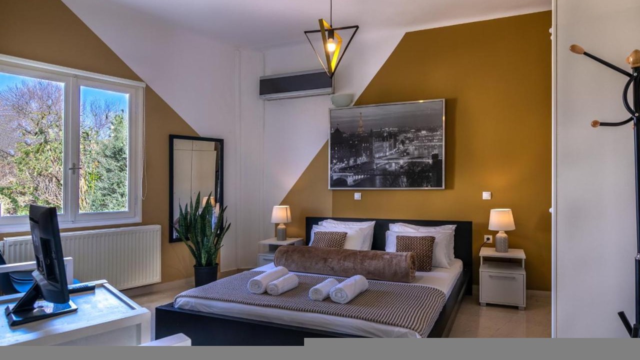 Photo of Bedroom in Armenoi