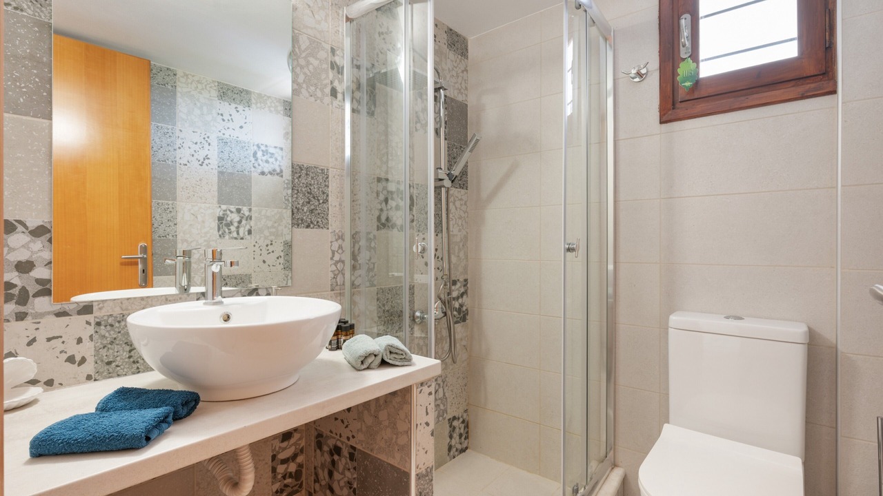 Photo of Bathroom in Viannos