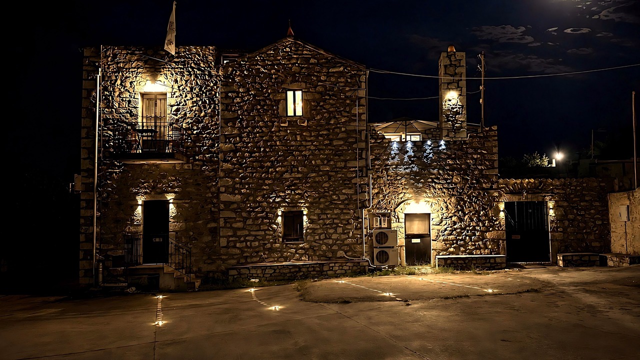 Photo of Outdoor in Omales