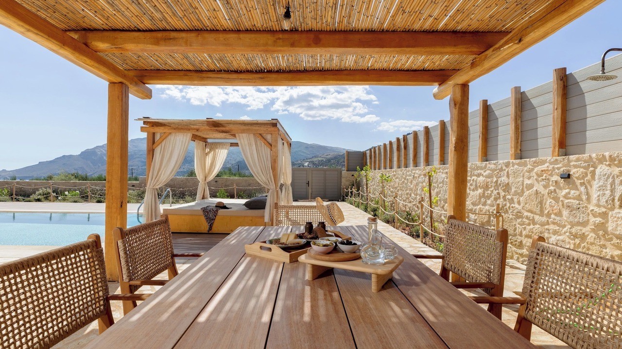 Photo of Outdoor in Minoa Pediada