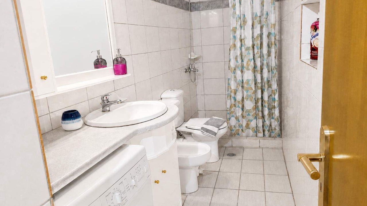 Photo of Bathroom in Skourvoula