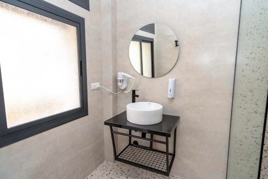 Photo of Bathroom in Branes
