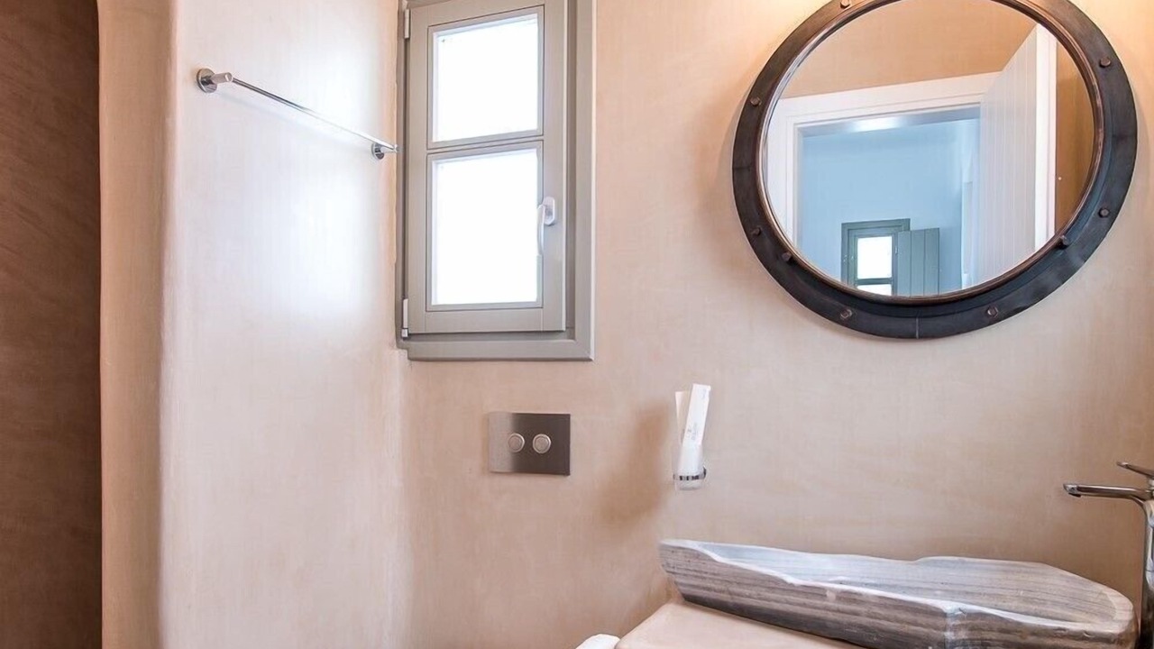 Photo of Bathroom in Akrotiri
