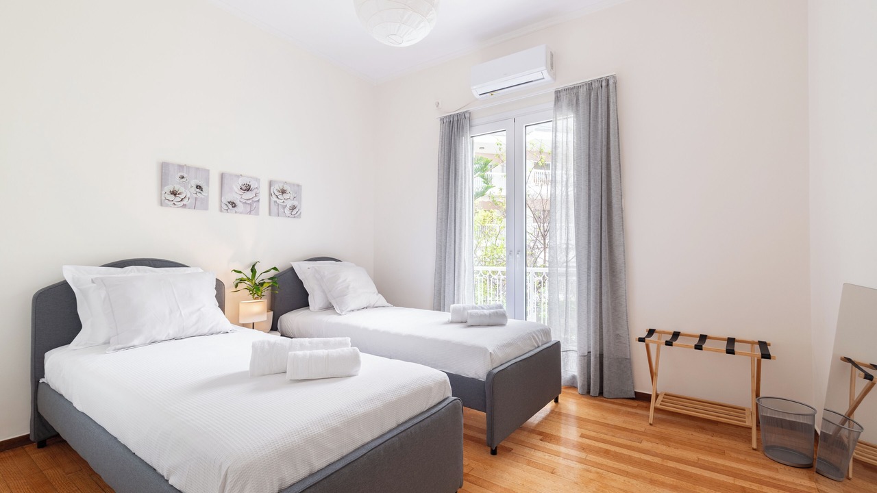 Photo of Bedroom in Alimos