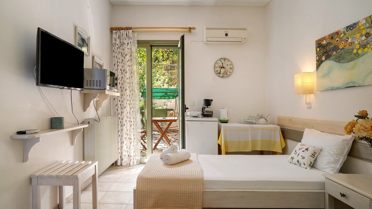 Photo of Bedroom in Kalamitsi