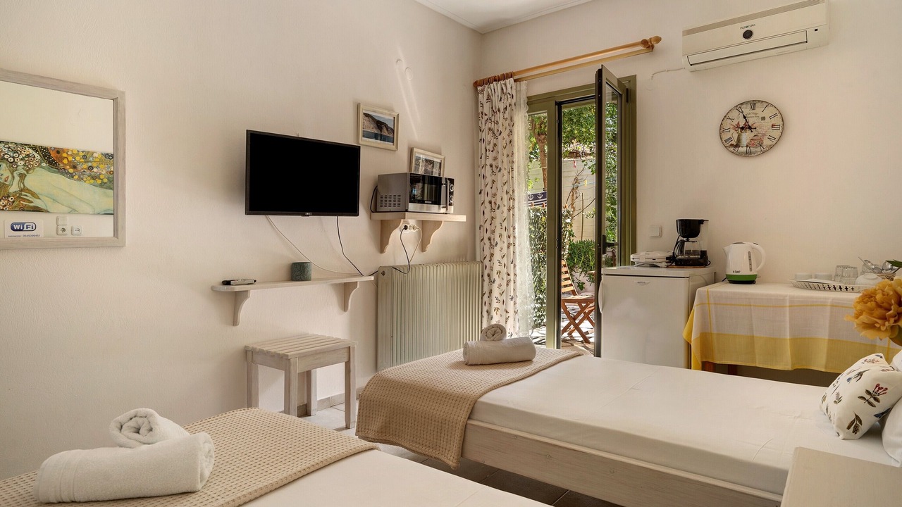 Photo of Bedroom in Kalamitsi