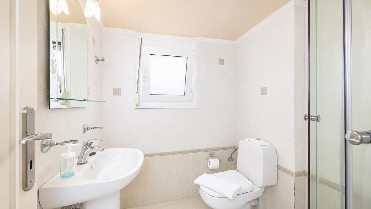 Photo of Bathroom in Gerani