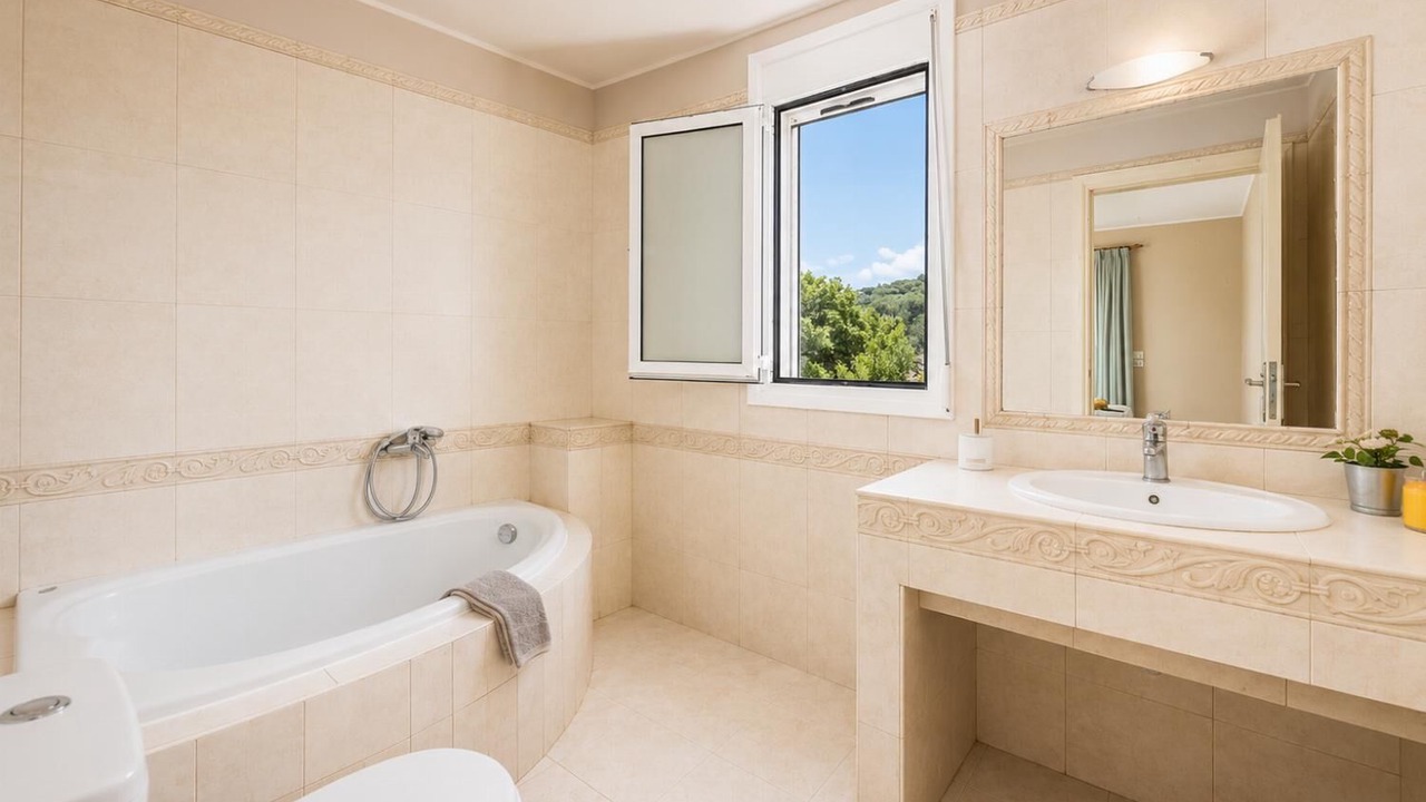 Photo of Bathroom in Gerani