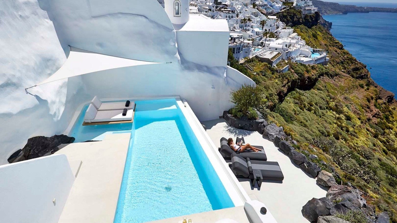 Photo of Others in Fira
