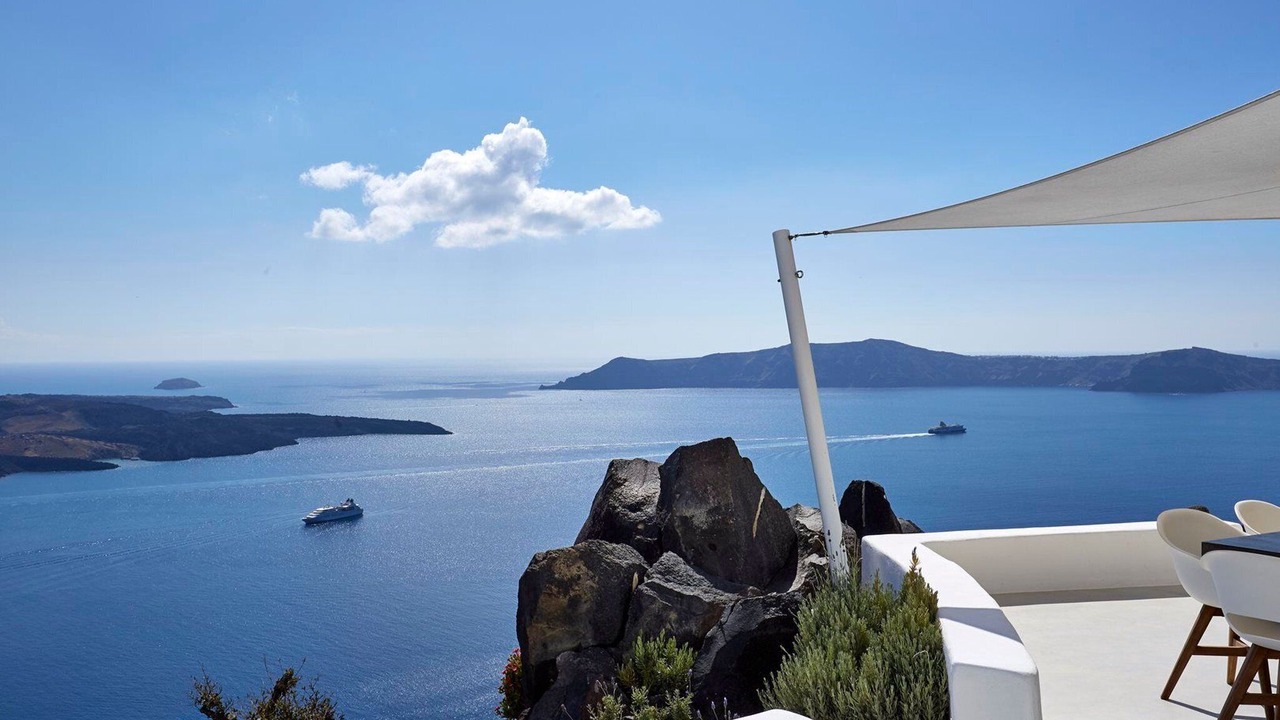 Photo of Others in Fira