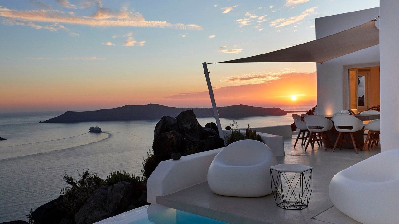 Photo of Others in Fira