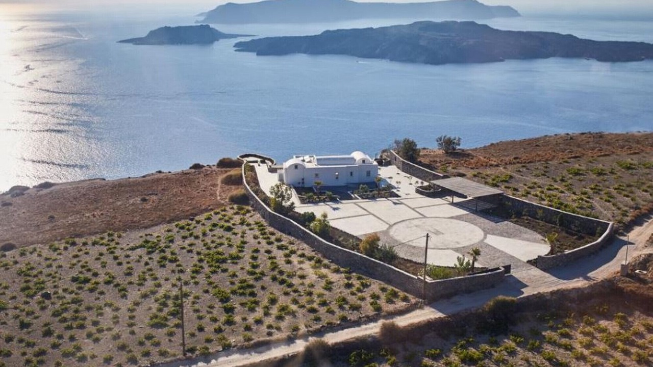 Photo of Outdoor in Fira