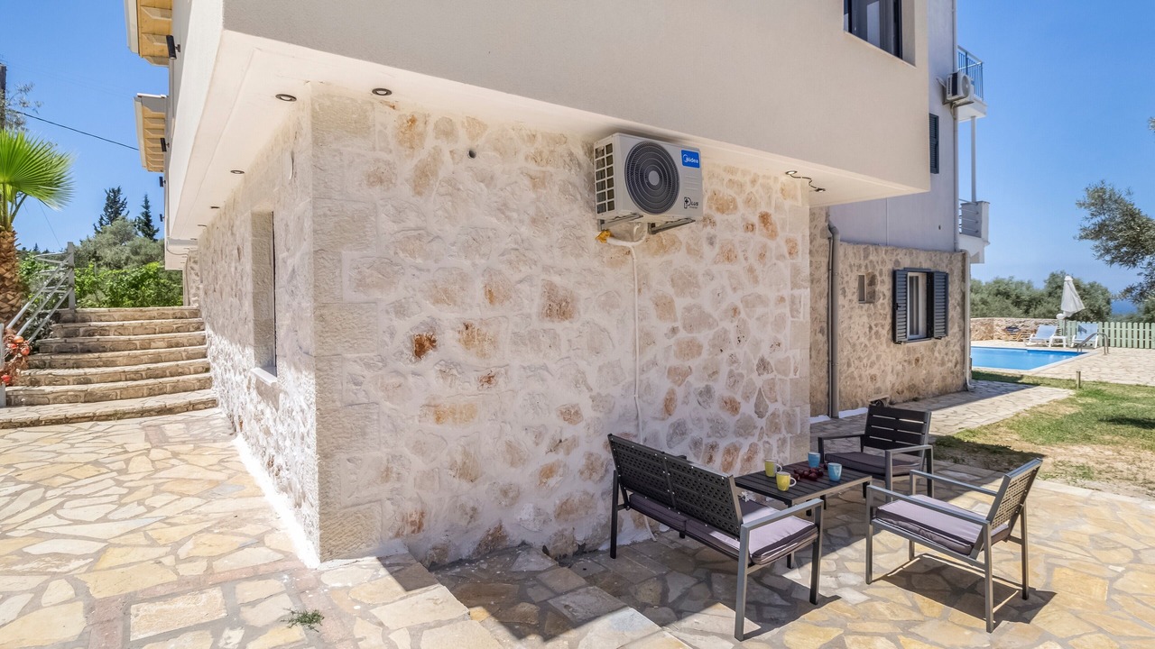 Photo of Patio Balcony in Tsoukaladhes