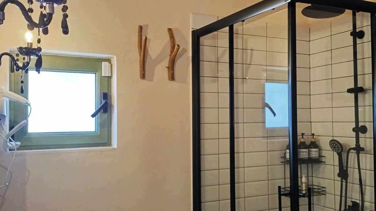 Photo of Bathroom in Lirkia