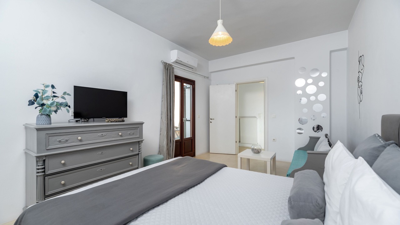 Photo of Bedroom in Monolithos