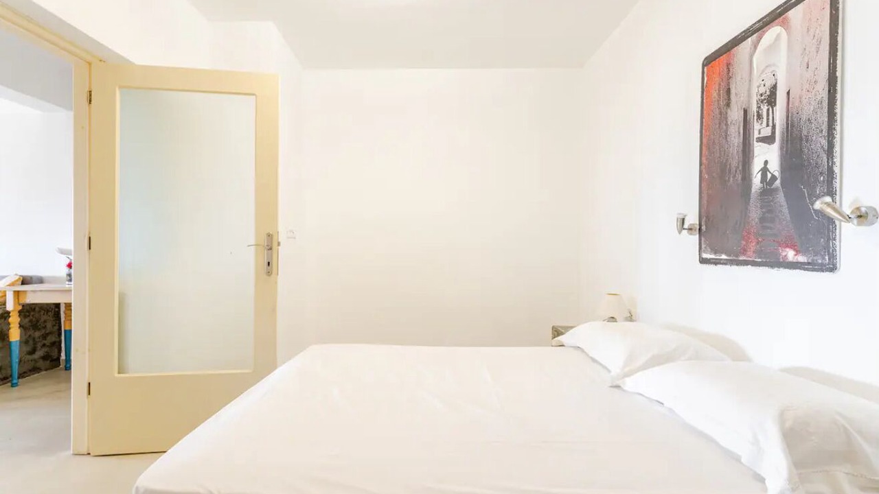 Photo of Bedroom in Exo Gialos