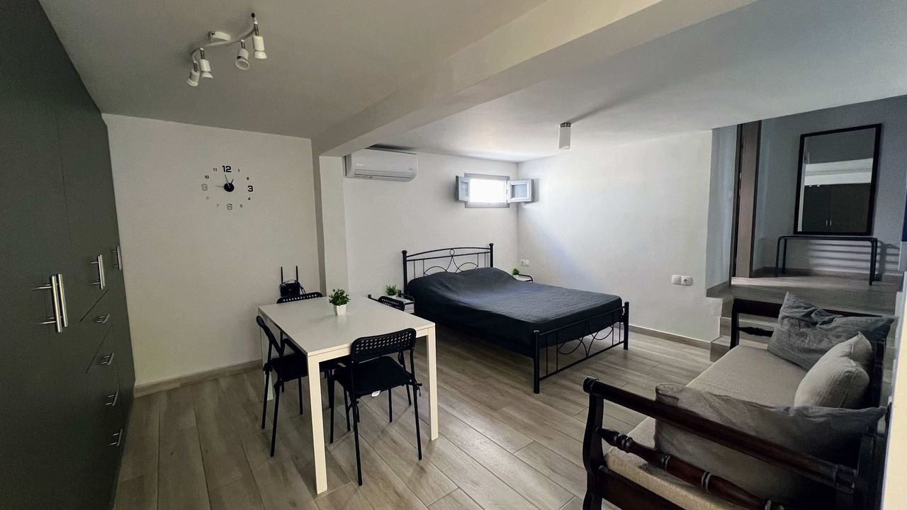 Photo of Bedroom in Emporio