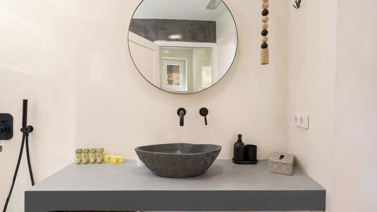 Photo of Bathroom in Exo Gonia