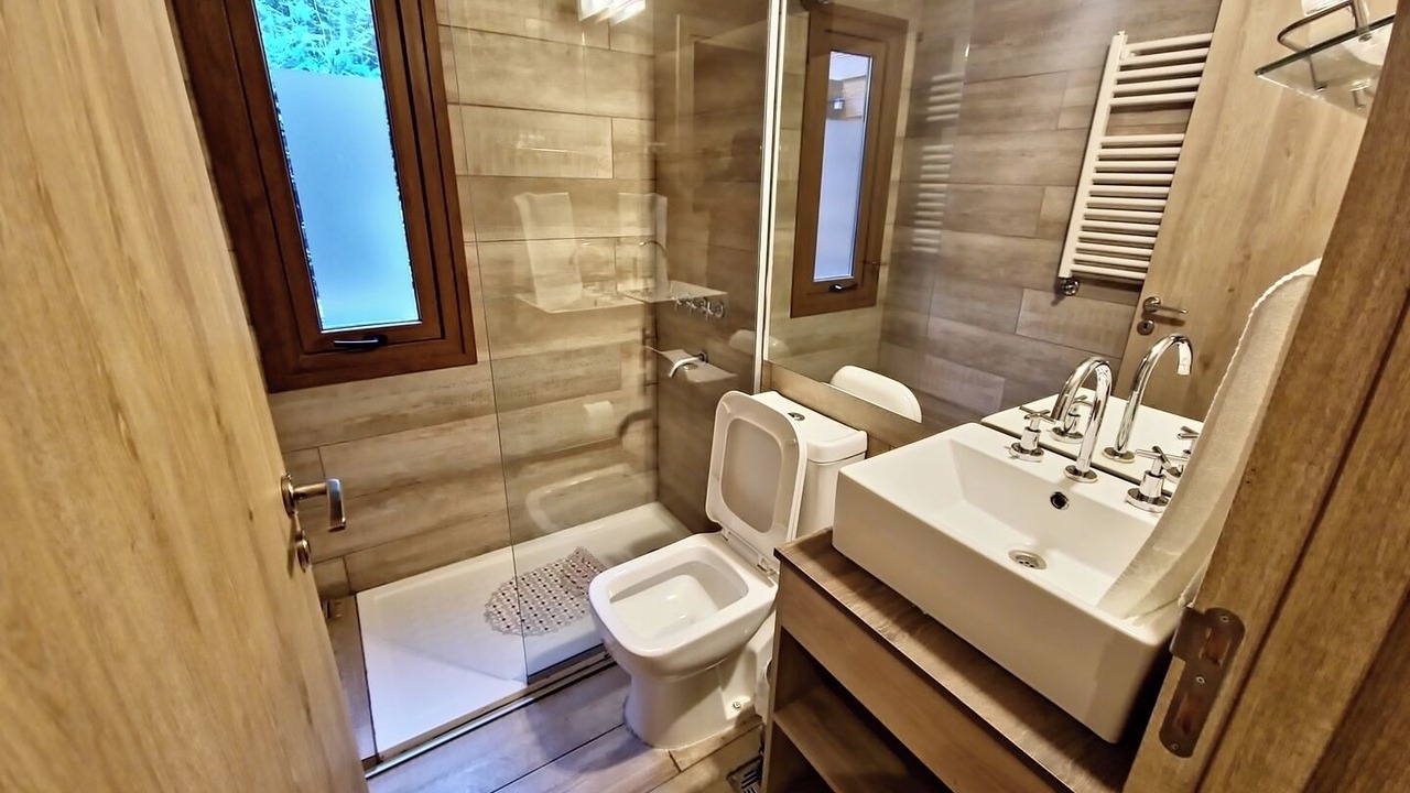 Photo of Bathroom in Villa La Angostura