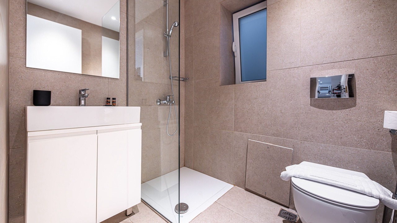 Photo of Bathroom in Ampelokipoi
