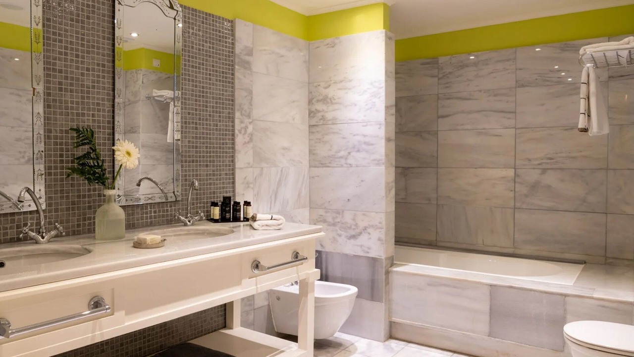 Photo of Bathroom in Agios Nikolaos Town