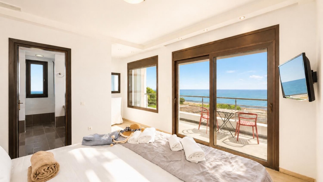 Photo of Bedroom in Lahania