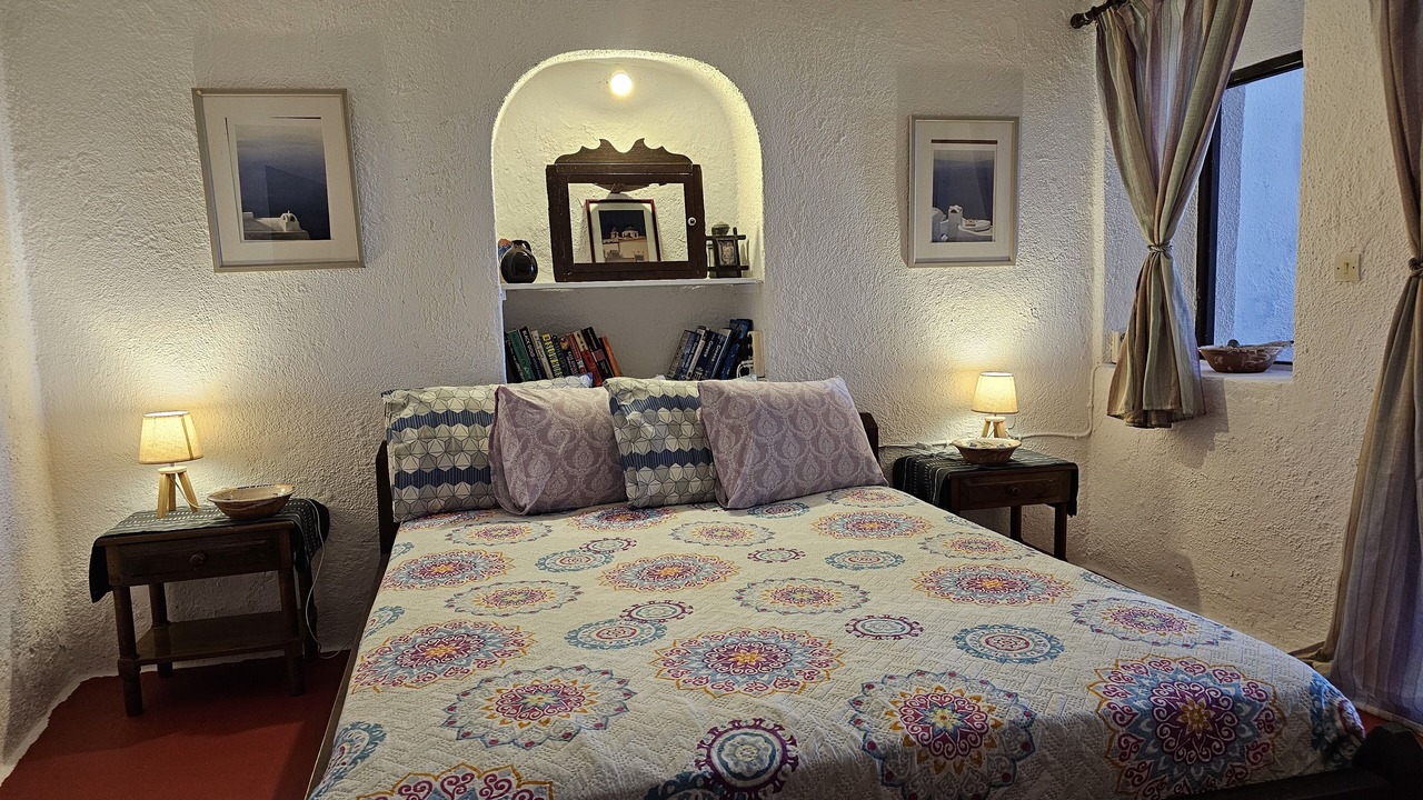 Photo of Bedroom in Firostefani
