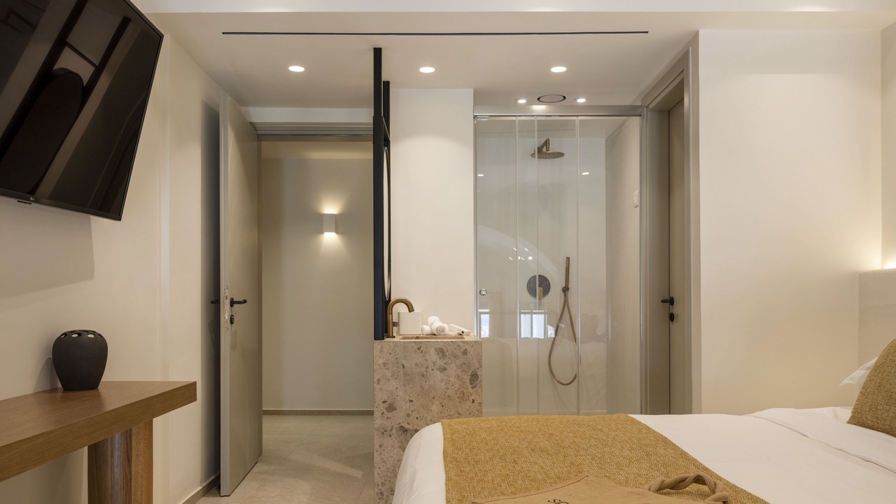 Photo of Bedroom in Oia