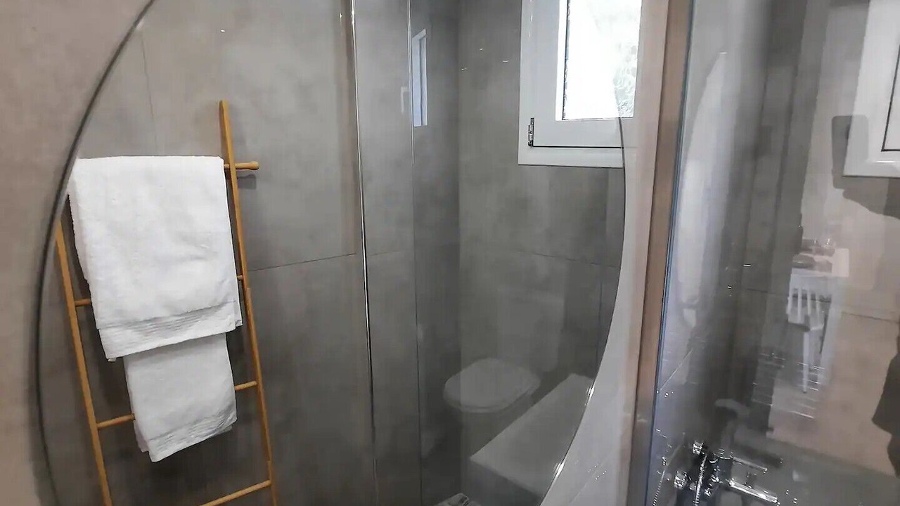 Photo of Bathroom in Analipsi