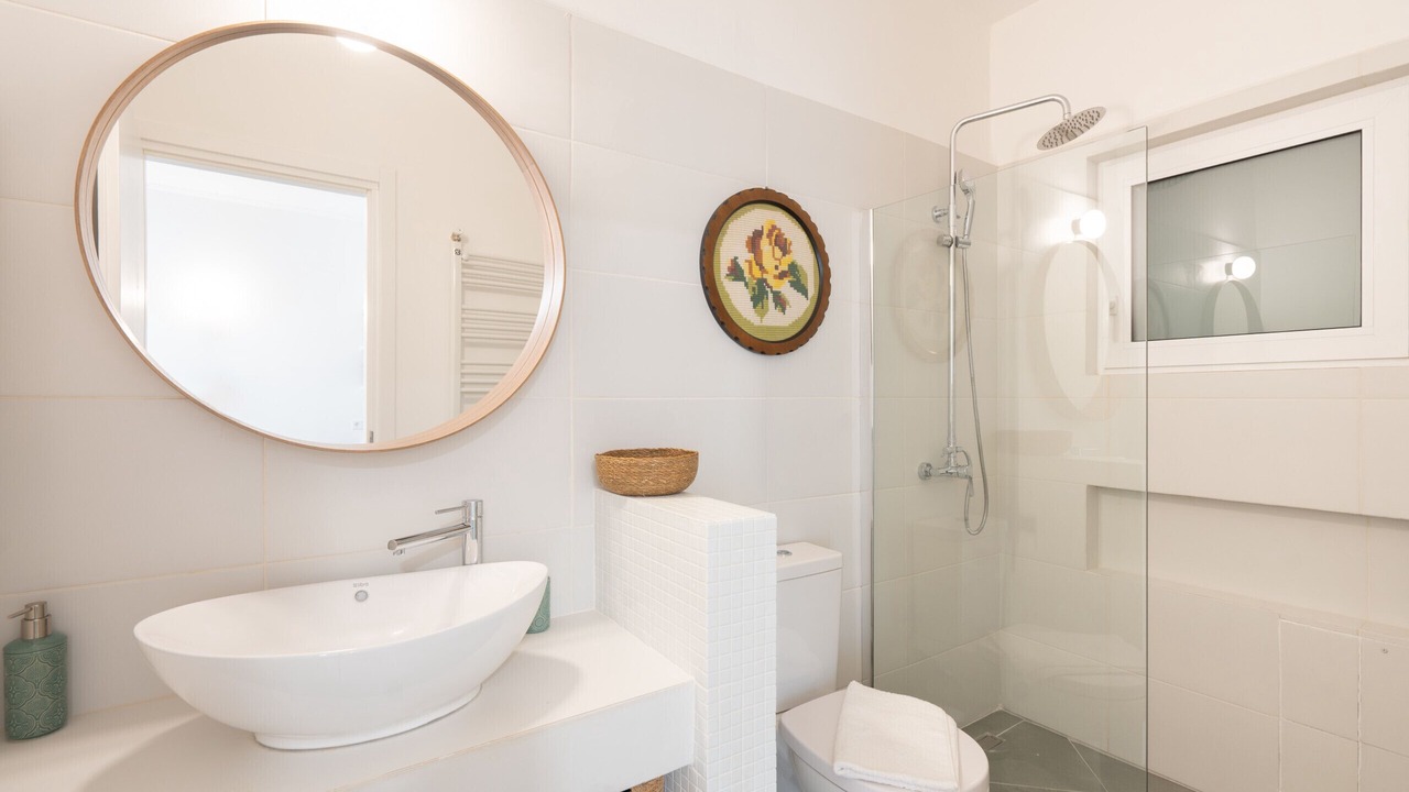 Photo of Bathroom in Kerameikos
