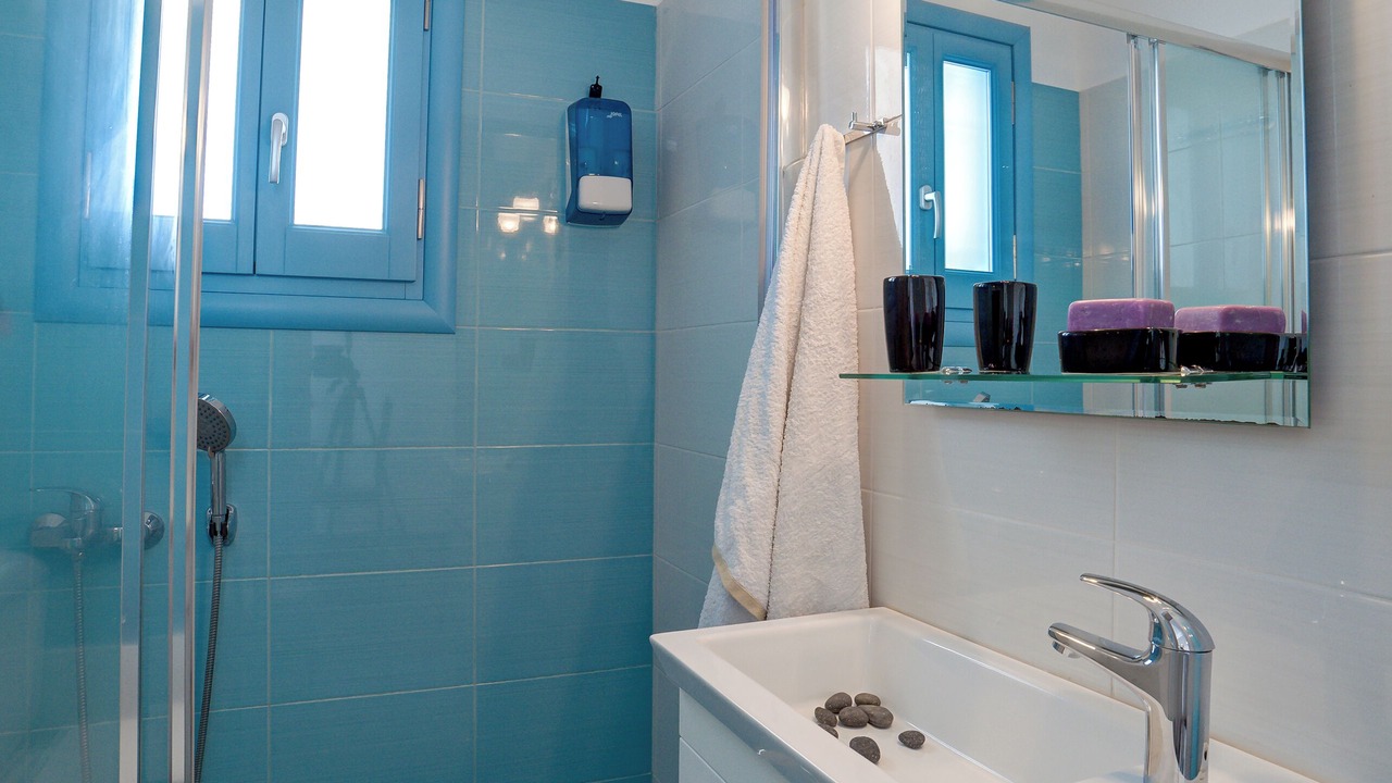 Photo of Bathroom in Perissa