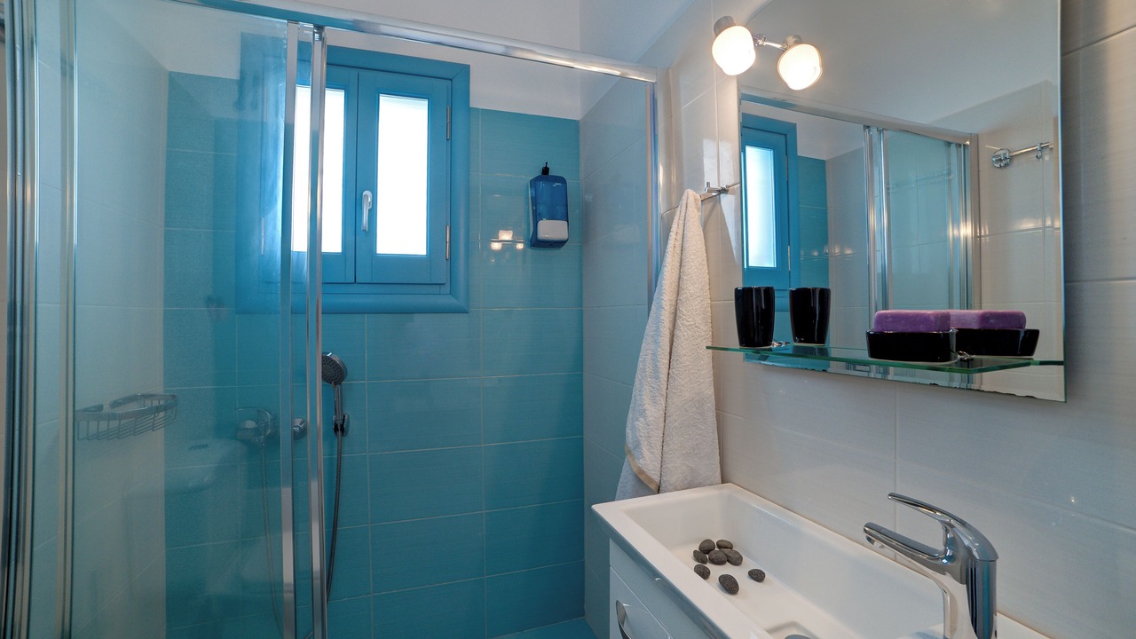 Photo of Bathroom in Perissa
