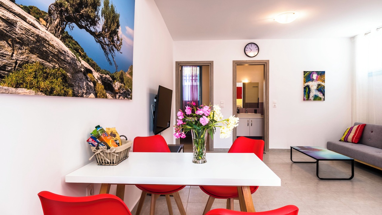 Photo of Livingroom in Perissa