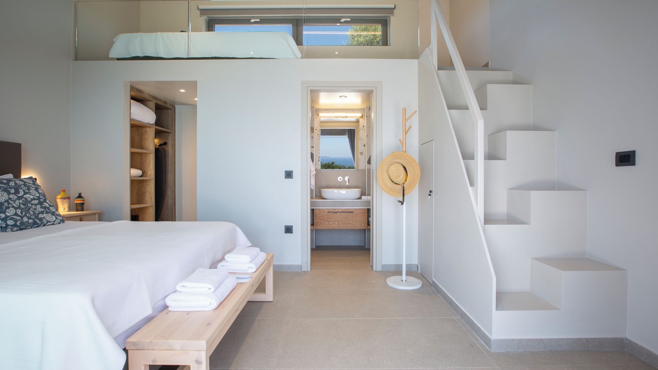 Photo of Bedroom in Evgiros
