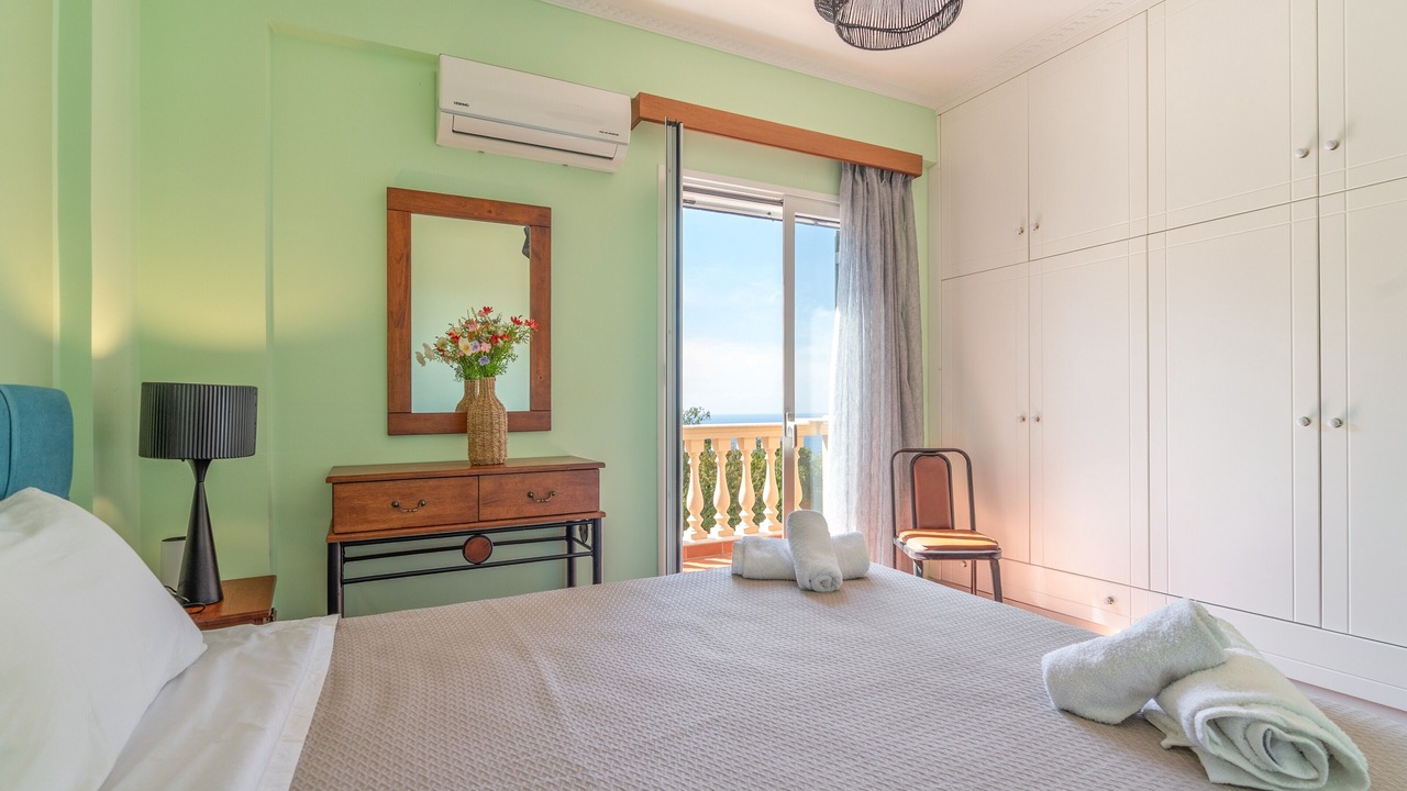 Photo of Bedroom in Evgiros