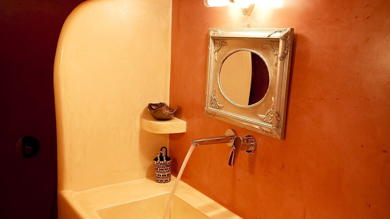 Photo of Bathroom in Emporio