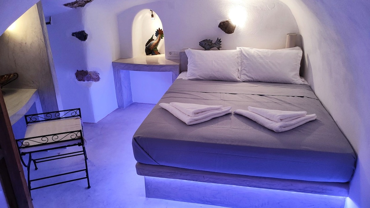 Photo of Bedroom in Emporio