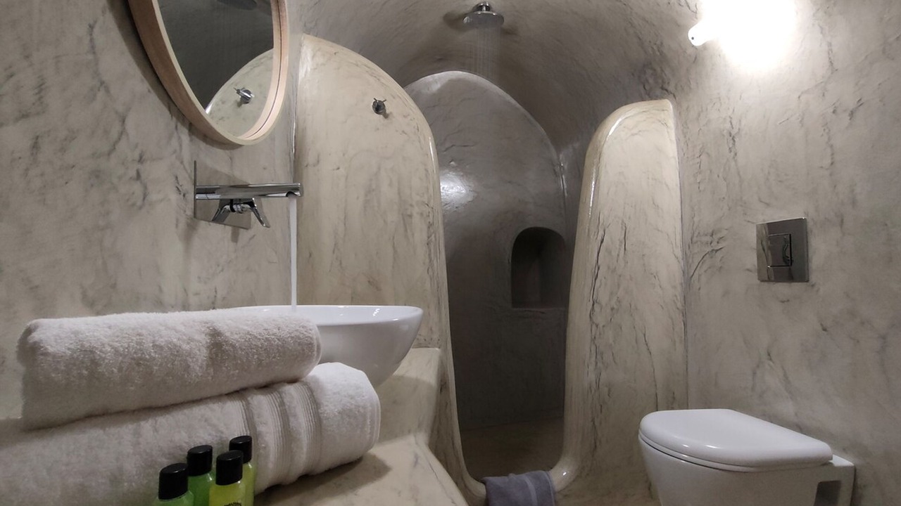 Photo of Bathroom in Emporio