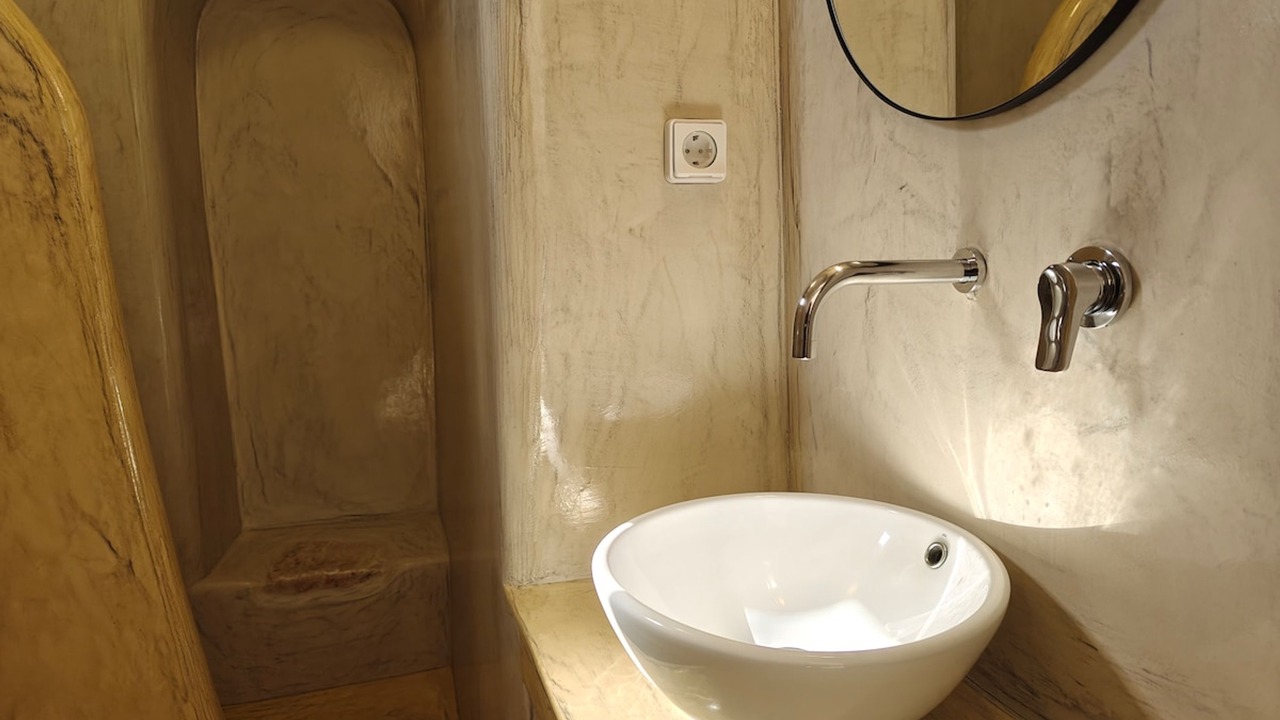 Photo of Bathroom in Emporio