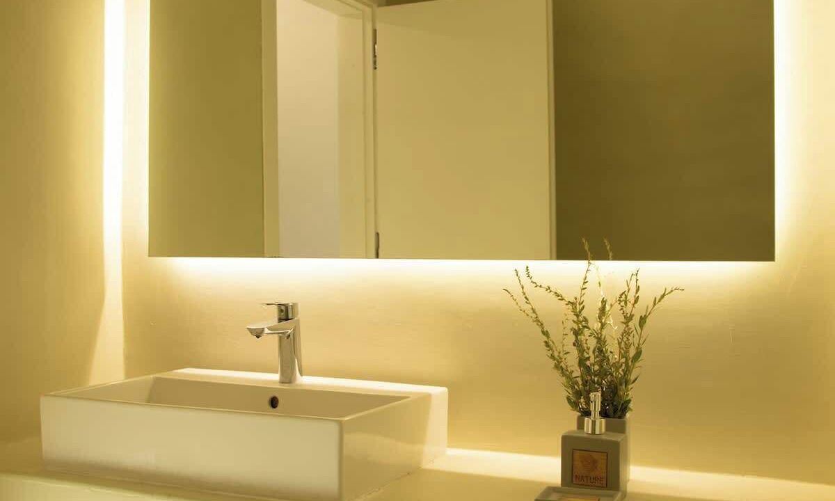 Photo of Bathroom in Akrotiri