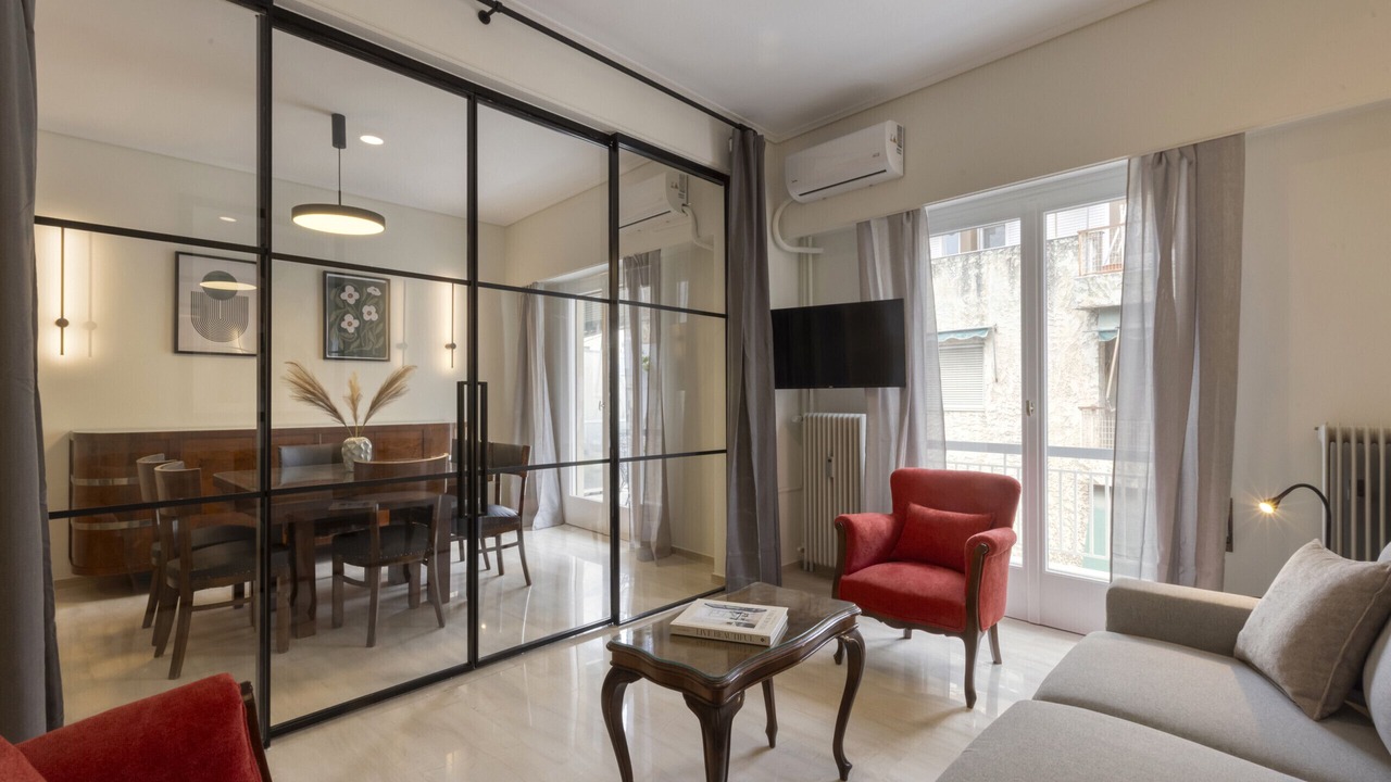 Photo of Livingroom in Ilisia