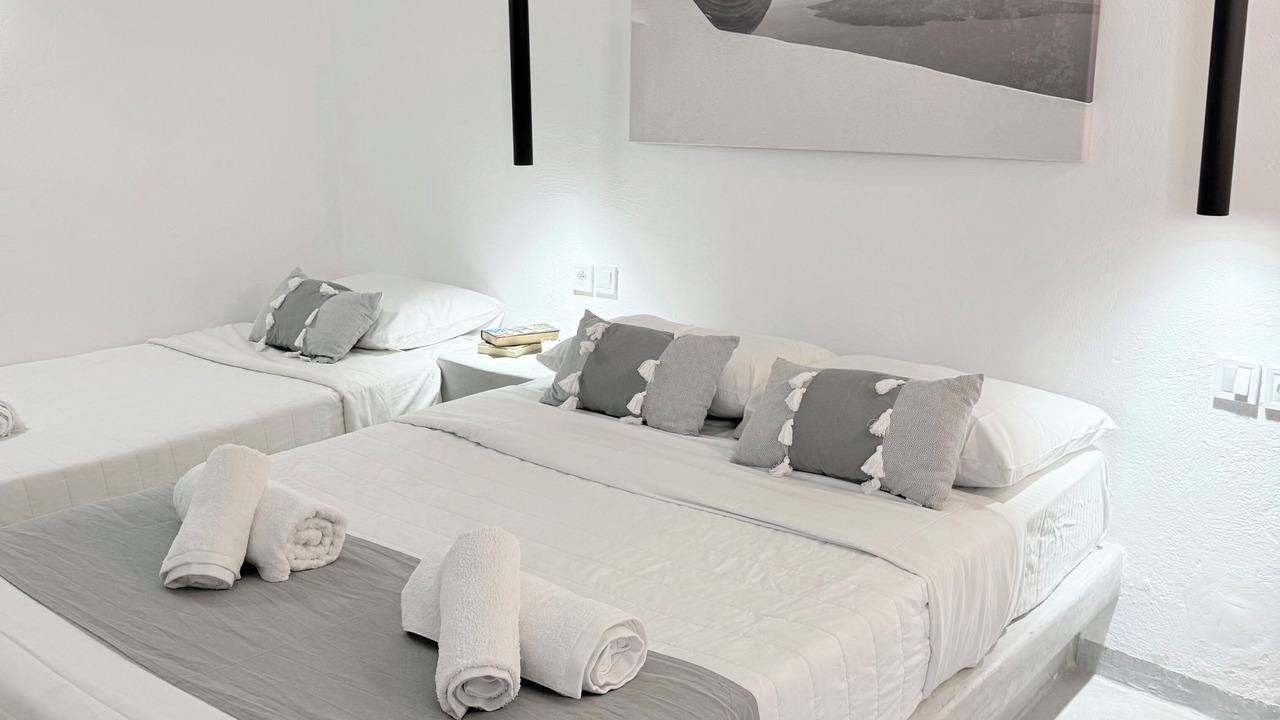 Photo of Bedroom in Fira